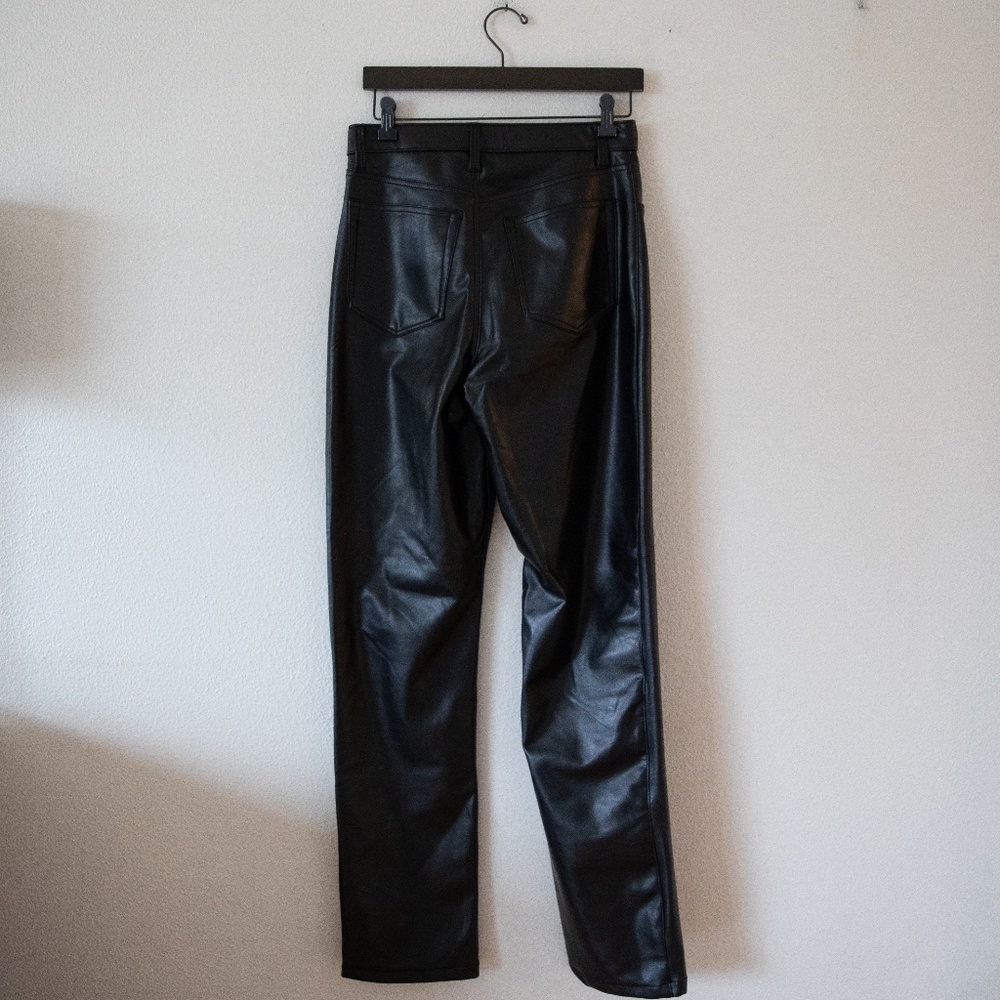 Abercrombie And Fitch 90S Straight Ultra High Rise Vegan Leather Pant Long - Picture 5 of 8